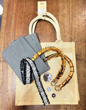 Kit per Borse Hand Made con Cartamodello, Manici Bamboo, Tessuto, Borsa Juta, Bottone, Passamaneria